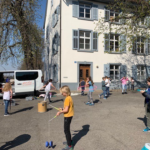 Zirkus. Vergrösserte Ansicht